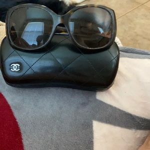 Women’s sunglasses